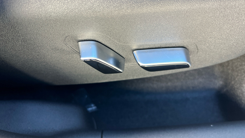 BYD Dolphin Surf 65kW Boost 43kWh 5dr Auto Electric Hatchback